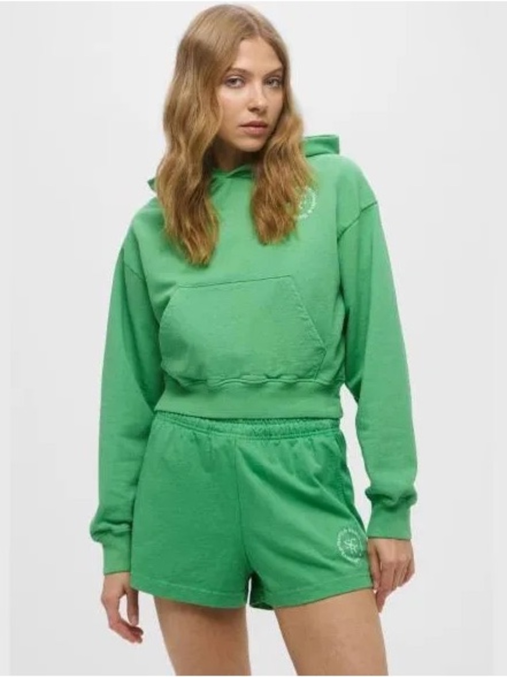Sporty & Rich: Cotten Cropped Verde Hoodie